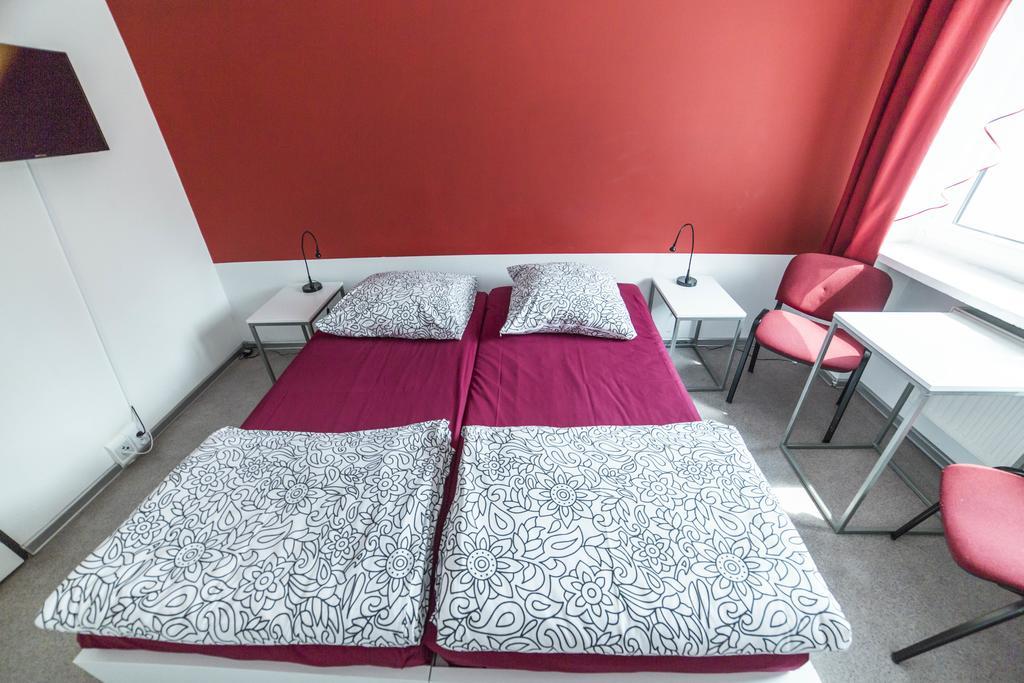 Klimczoka 6 Hostel คาโตวีตเซ ภายนอก รูปภาพ