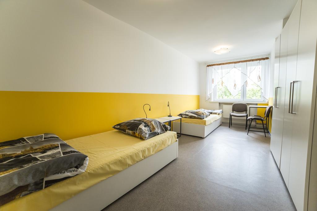 Klimczoka 6 Hostel คาโตวีตเซ ภายนอก รูปภาพ