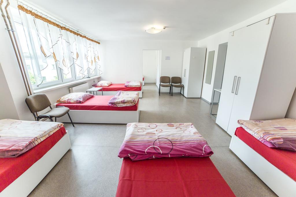 Klimczoka 6 Hostel คาโตวีตเซ ภายนอก รูปภาพ
